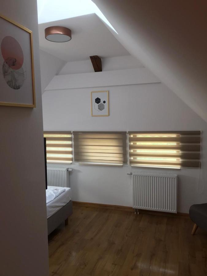 Apartamenty, Boutique Rooms Villa 82, Miejsce Prkingowe กอร์ซุฟเวียลคอปอลสกี ภายนอก รูปภาพ