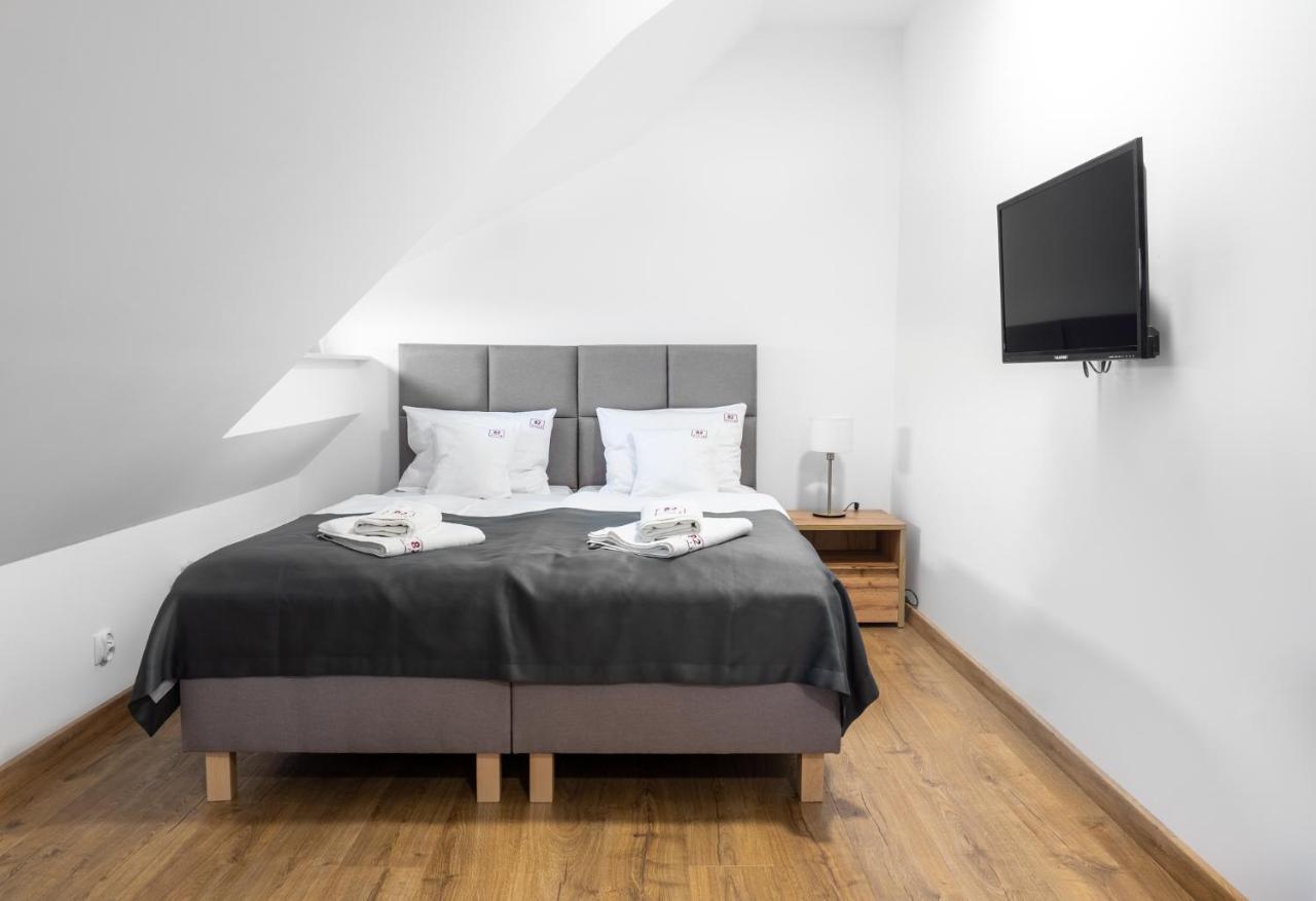 Apartamenty, Boutique Rooms Villa 82, Miejsce Prkingowe กอร์ซุฟเวียลคอปอลสกี ภายนอก รูปภาพ