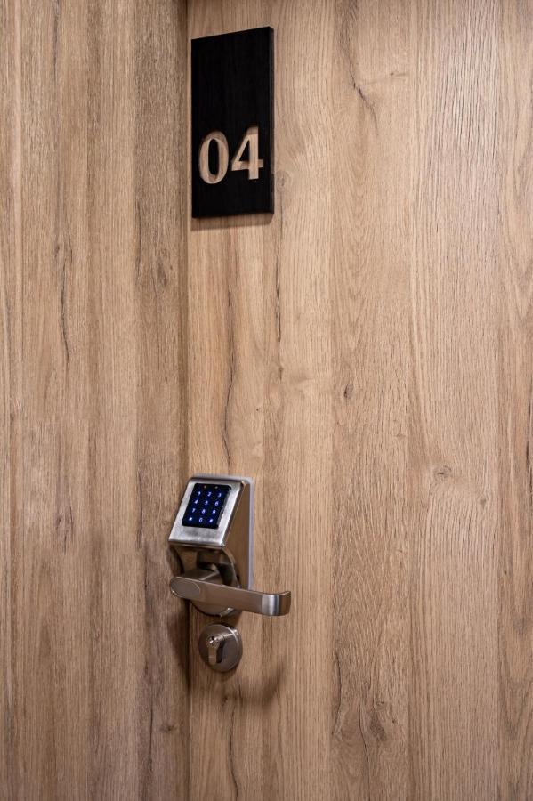 Apartamenty, Boutique Rooms Villa 82, Miejsce Prkingowe กอร์ซุฟเวียลคอปอลสกี ภายนอก รูปภาพ