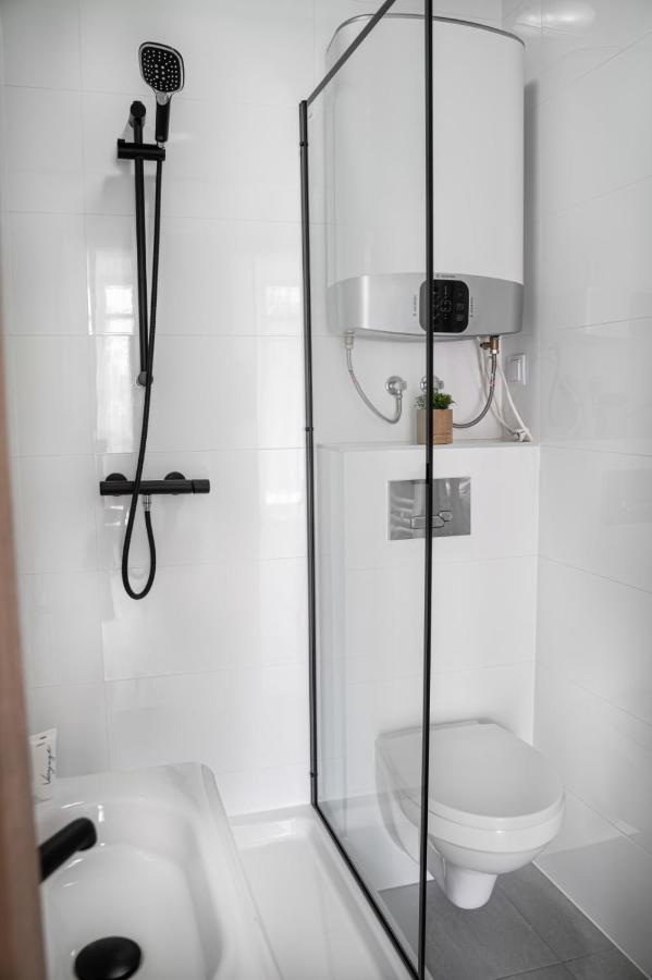 Apartamenty, Boutique Rooms Villa 82, Miejsce Prkingowe กอร์ซุฟเวียลคอปอลสกี ภายนอก รูปภาพ