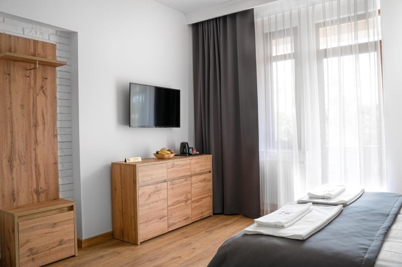 Apartamenty, Boutique Rooms Villa 82, Miejsce Prkingowe กอร์ซุฟเวียลคอปอลสกี ภายนอก รูปภาพ